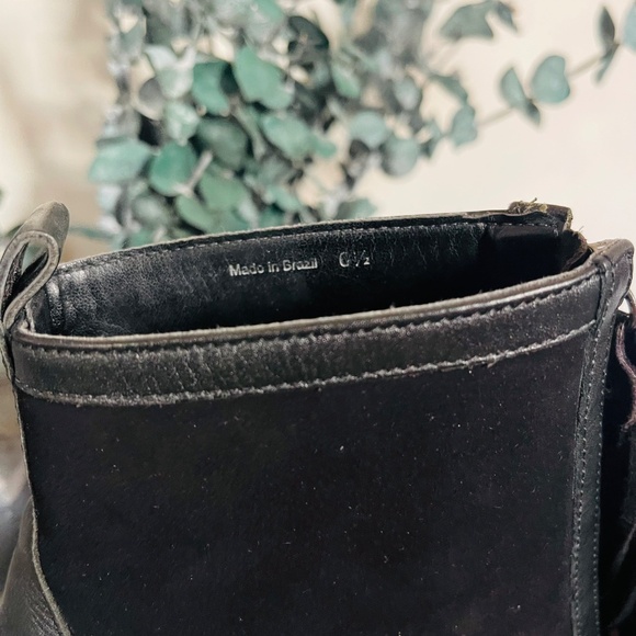 Beautiful Saks fifth Avenue booties - Picture 4 of 6